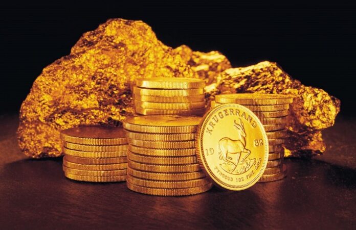 Có tiền nhàn rỗi nên mua vàng hay gửi tiết kiệm để sinh lời?
