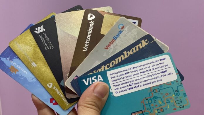 Đổi thẻ từ sang thẻ chip Vietcombank mất bao lâu? Cách đổi thế nào?
