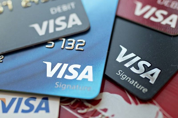 Nên sử dụng thẻ visa debit ở ngân hàng nào?