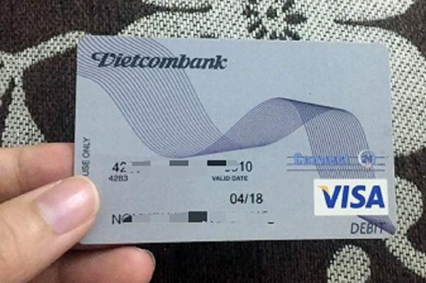 Mở thẻ visa ngân hàng vietcombank