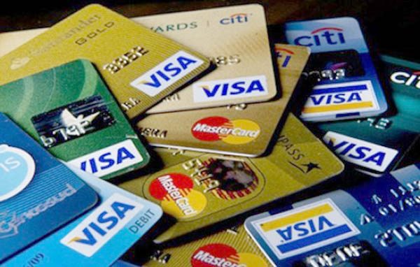 Tại sao nên đáo hạn thẻ tín dụng
