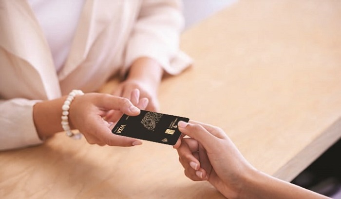 Tìm hiểu về thẻ tín dụng đen "quyền lực" nhất của VietcomBank