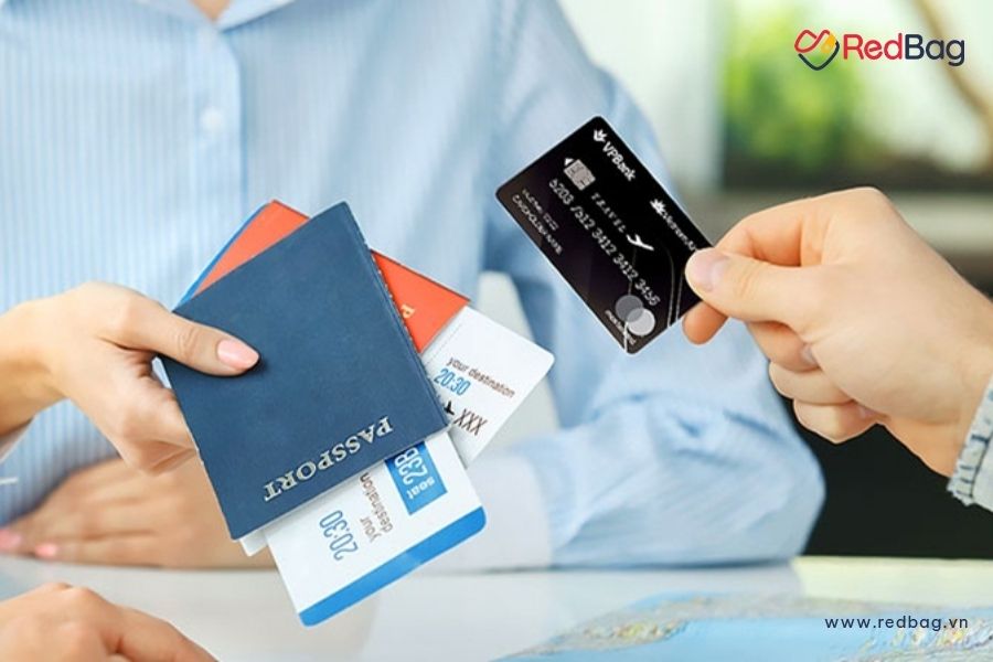 làm thẻ tín dụng bằng sổ tiết kiệm