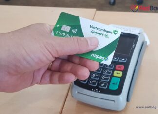 thẻ ghi nợ vietcombank là gì