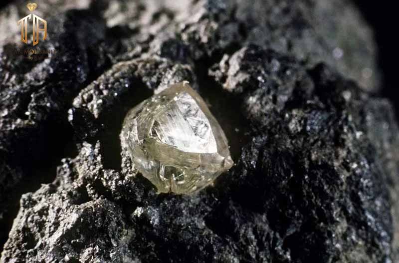 Kim cương đen thô là gì?