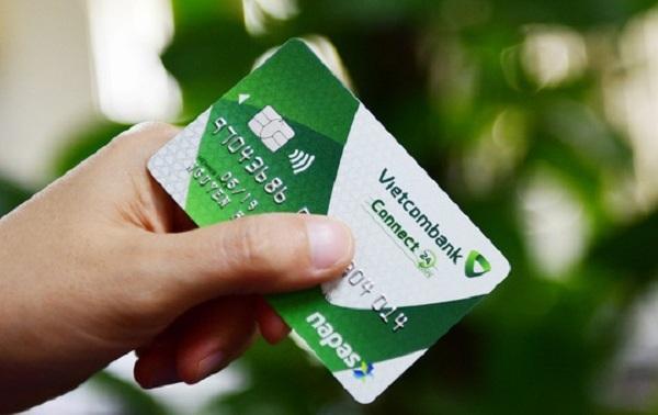 Thẻ ghi nợ Vietcombank là gì? Có những loại thẻ ghi nợ Vietcombank nào?